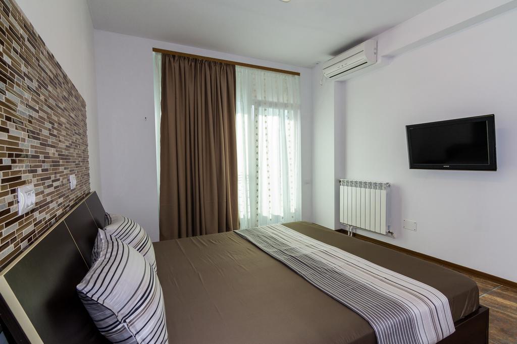 Gala Aparthotel 3*